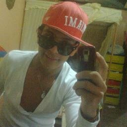 Siganme:) soy buen dato soy chvr. Y divrtido otras cosas mas ..!!:)