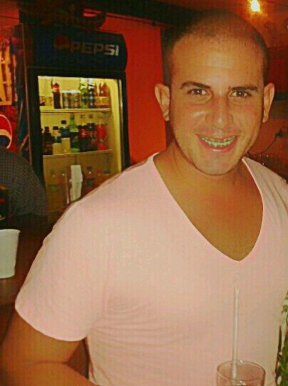 micarr85's profile picture. Trabajador, 100% Venezolano y Carupanero de Corazón, Profesional, aventurero y construyendo mi propio futuro.