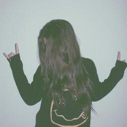 kik; abcdaphne_ proud of you x samir