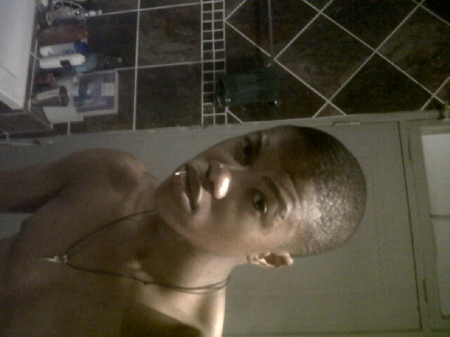 mR 3gØ ,Tell em...got love,respect and dignity#