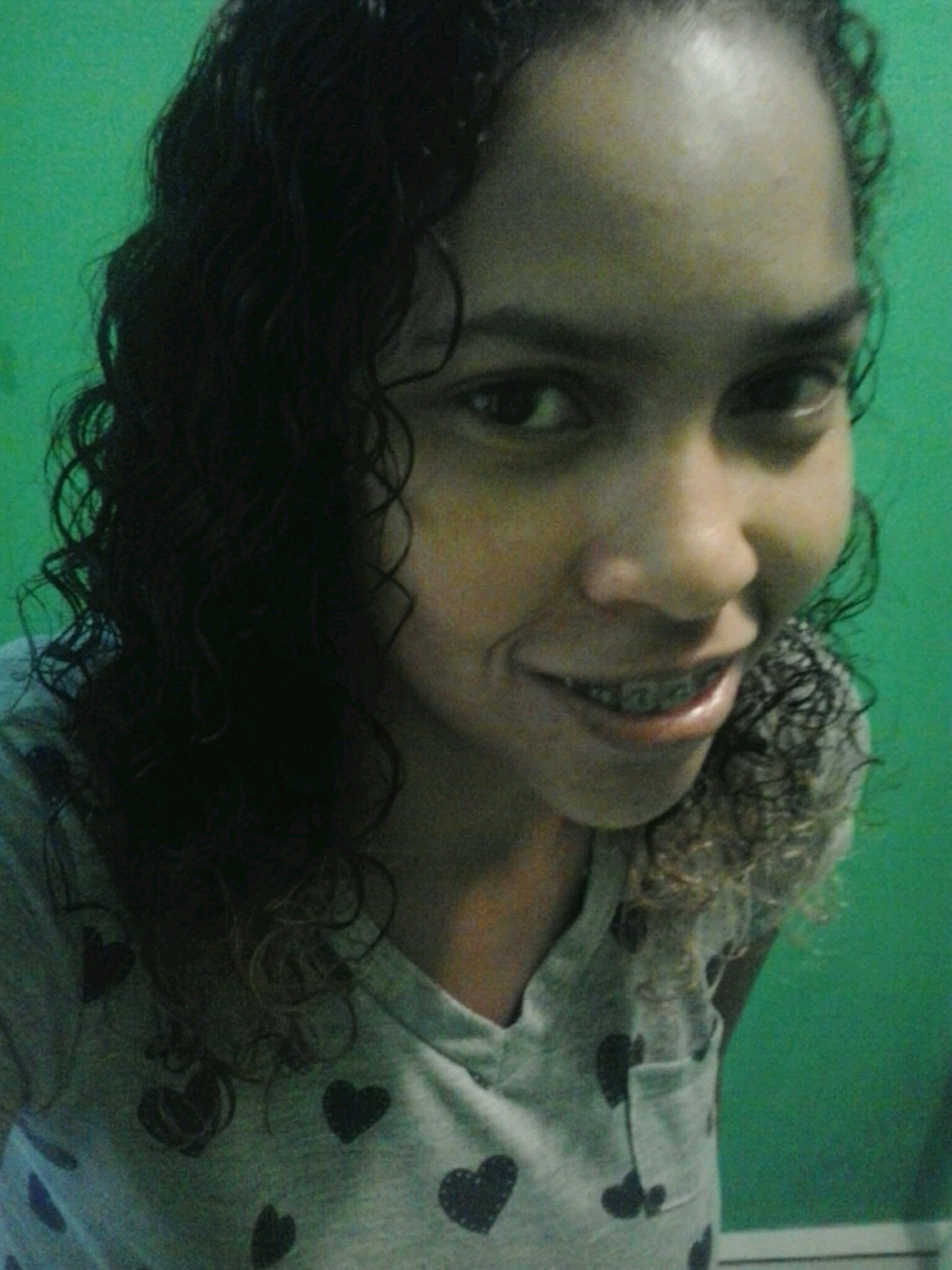 Capricorniana, 16 anos, casada , Divertida, Amo Deus, Família, Amigos, Viajar,Curto Música, Praia, 
http://t.co/mnDBInzDSy…