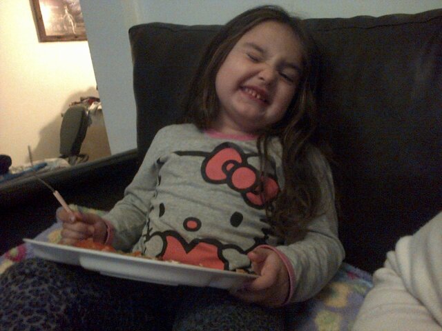 victoria_mil's profile picture. FELIZ!!