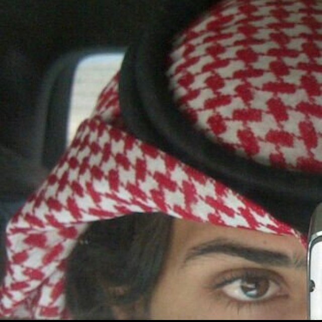 يامرحبابك اسعدني مرورك ،، انفض المفضله يالغالي بالرتويت (الرياض)