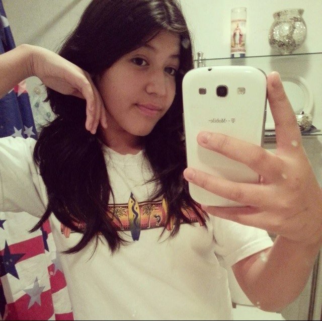 , follow meeeee (; ♥♥✌