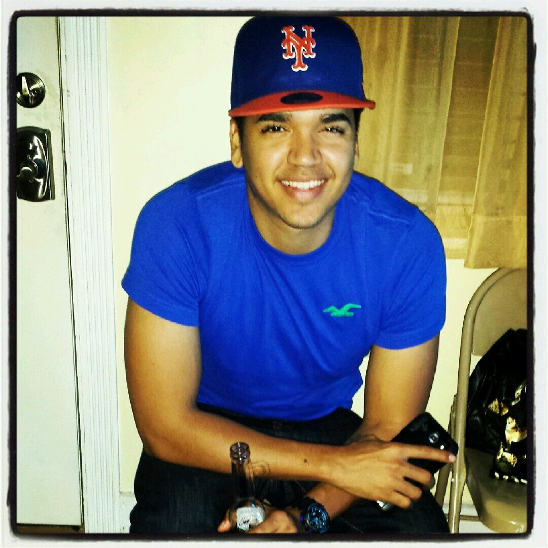 LaRabiaNoBulto's profile picture. IG: @LaRabiaNoBulto Dominicans don't run... We run shit!! #Teamdominican