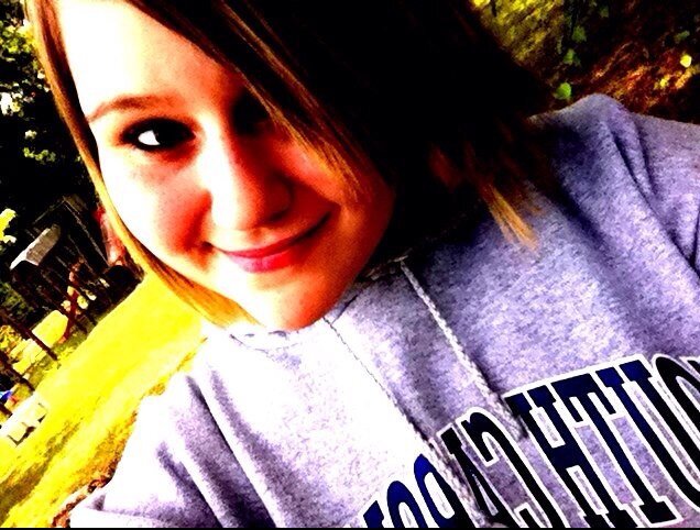 H:5'2 HW:175 CW:167 LW:99 UGW:86 or smaller Kik:JustAnotherFatTeen #:18036036837