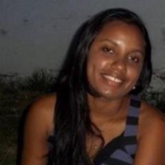 Professora, estudante de química amo meu trabalho, o meio ambiente e meu pais.
