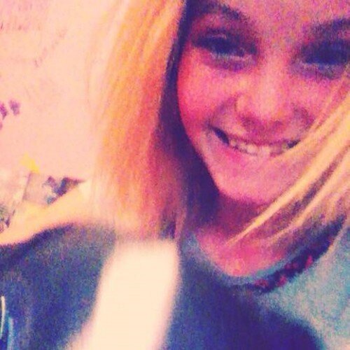 brienna_stewart is my kik, im 15 years old. July 3, 1998.  and recovering from SelfHarm