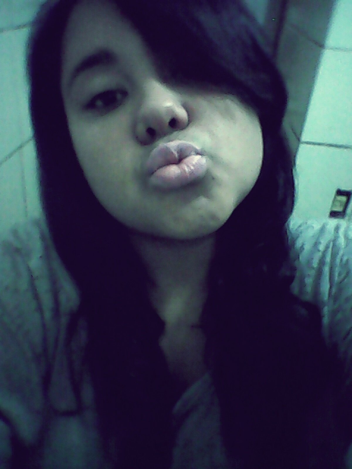 Eu que vivo com α cαbeçα nα luα, com músicα no ouvido e corαção nα bocα :)
eu sou meninα e mulher, eu sei muito bem o que quero . Eu sou ..(Stefany)...