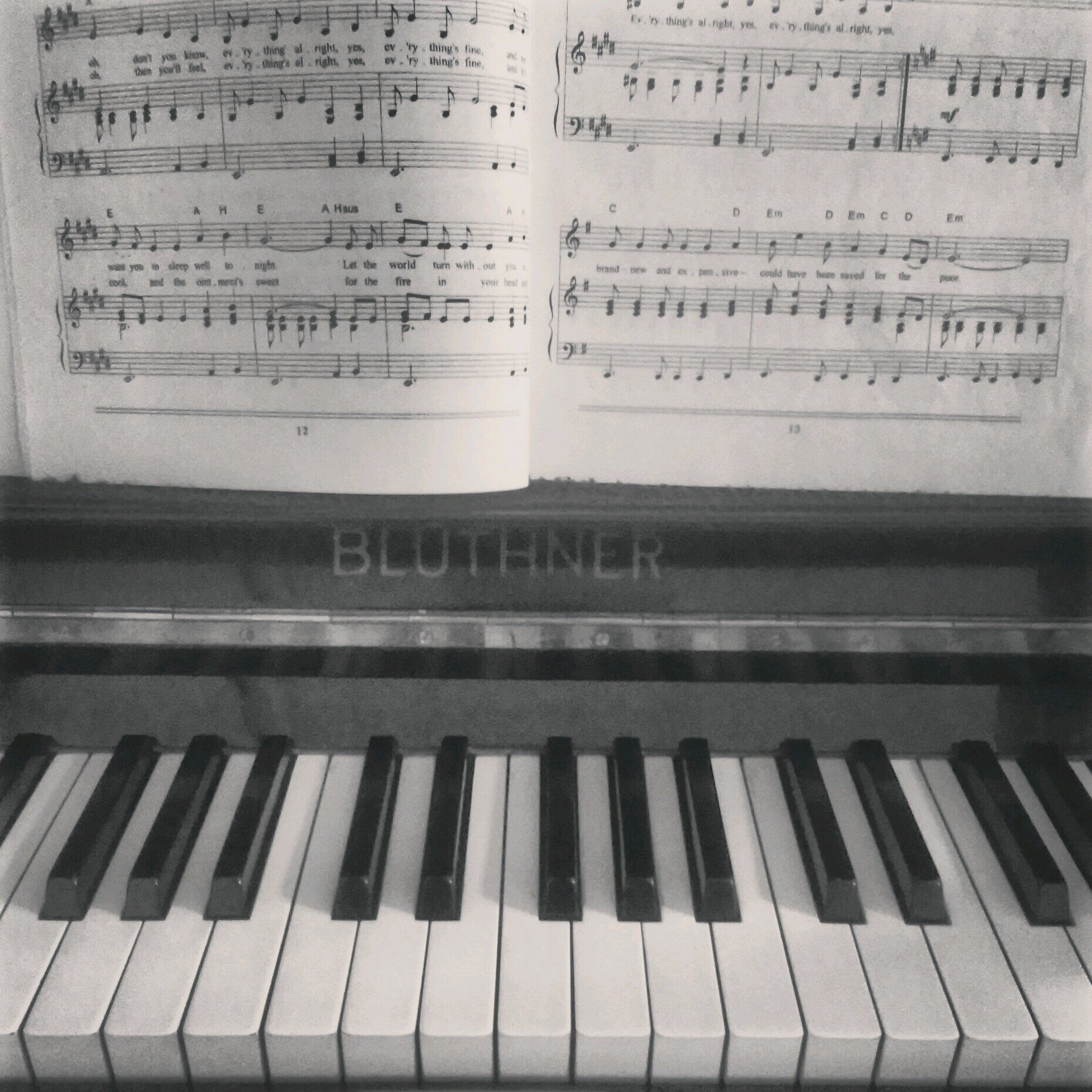 arina_skyward's profile picture. fear of getting older