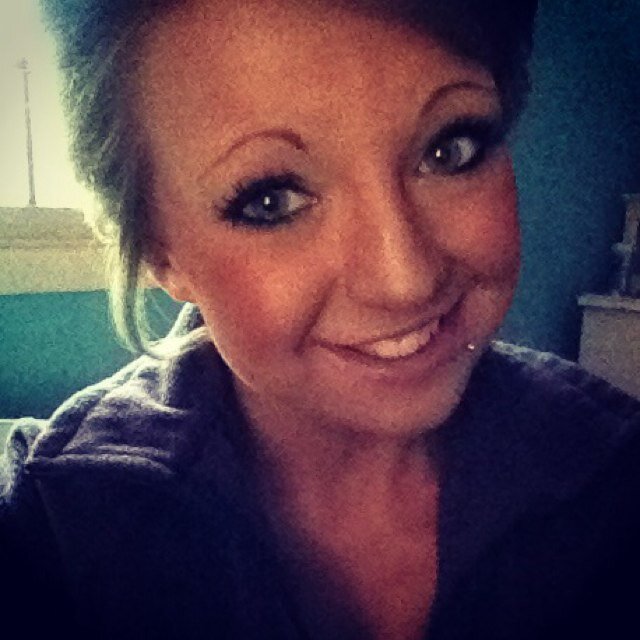 melanieeileen_b Profile Picture
