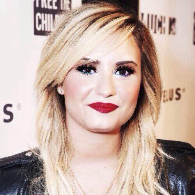 #Arianator #Brat #Directioner #Misfit #Swiftie #Mahomie #Lovatic