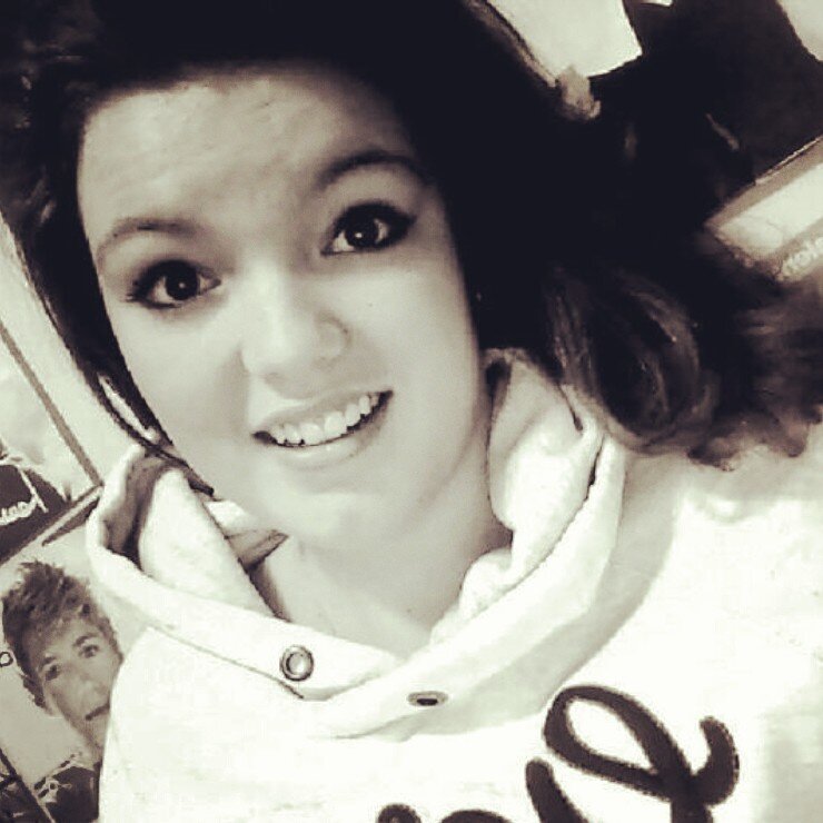 terilynnhoule's profile picture. An original, is worth more than a copy. So always be yourself, (LL)' follow me, & i'll follow you back!