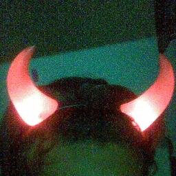 LookingForwar10's profile picture. 