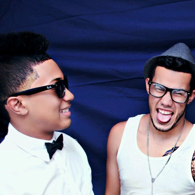 Compositor & Cantante De Musica Urbana..Perteneciente a @CMBLRD
