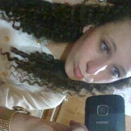 Sou Uma Menina Simples Igual Qualquer Uma' ;)