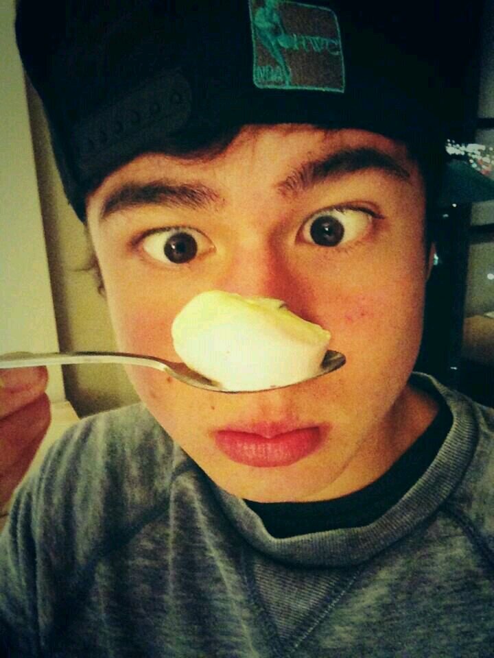 Hiya! 5SOS