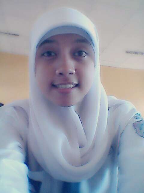 ^^ Yulia Rahmawati Wibowo Putri | XII Ipa 2 | Bendahara II | SMA N 1 Karangrayung | LULUS UN 2014, Pengen jadi dokter terus dikirim ke perbatasan | :)^^