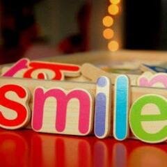 smarttips_com's profile picture. Simple e intensa es la vida. Gasta tus sonrisas  en hacer y ser feliz y la fuerza de tus brazos en abrazar. Modera el uso de cosas materiales...