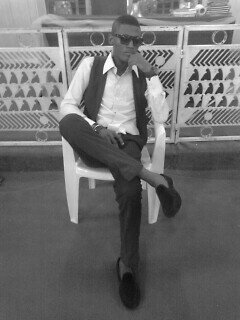 Simple, fly lyk butterfly sting lyk a bee