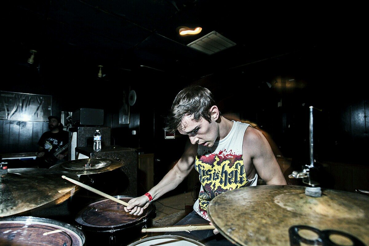 Drummer for @OneLastEmbrace & @FortyWinters