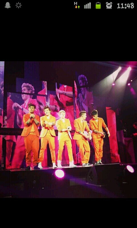 This is an original 1D fan account. Follow us for the best one direction facts. English/Dutch