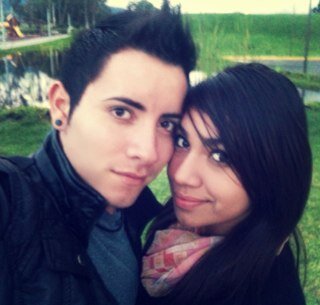 Solo intento ser feliz y ver felices alas personas qe me rodean una de ellas es mi actual novia 
JOVIZ CORTES   1 AÑO! 
TE AMO MUCHO BEBE!
