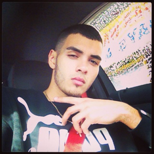 robertdruga's profile picture. ASk