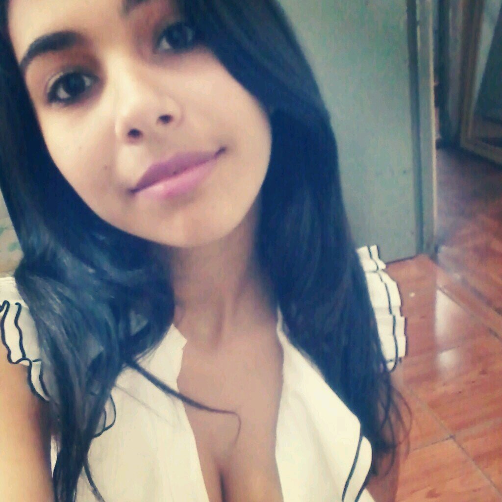 Ser feliz não é ter uma vida perfeita. Mas usar as lágrimas para irrigar a tolerância. Usar as perdas para refinar a paciência.