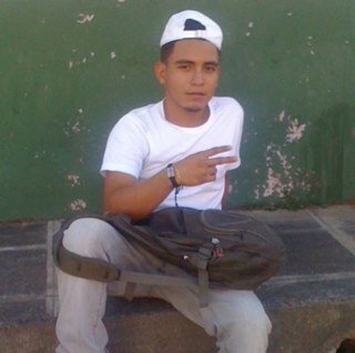 Soy muy trabajador !!! Amo a Dios
Sobre toda las cosas a mi familia y amigos -:)