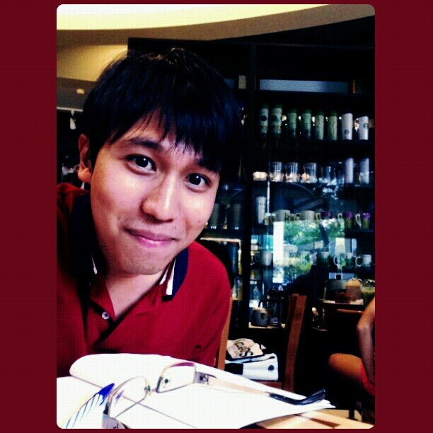 Apikit_K's profile picture. สิ่งมีชีวิตที่เรียกว่า...ตั้ม...