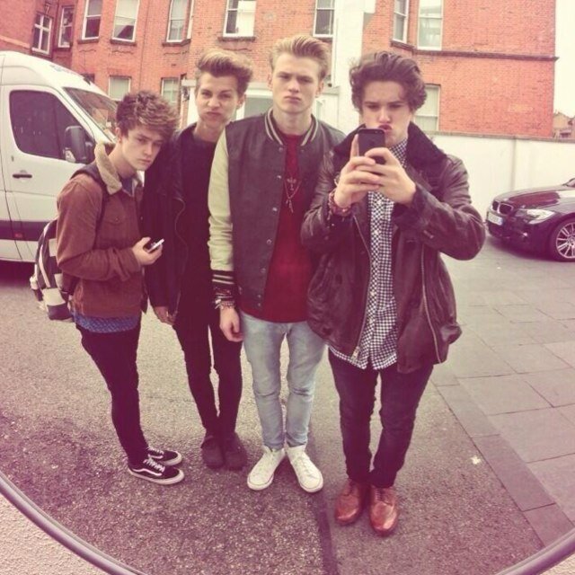 Fan account!? Main account is @jess_tmbx