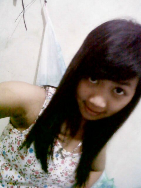 Gak ska lo banget:◅) 
 ♀