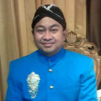 Mengajar di FE UPN Veteran Yogyakarta, Sluman Slumun Slamet ....birudyudhiantoro@yahoo.com; CV. Elvina Sejahtera, SEHAT, SELAMAT, BAHAGIA