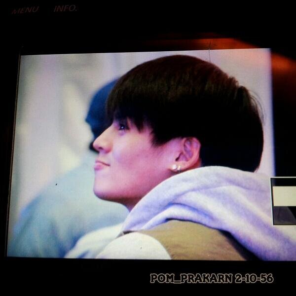 my twit is fc hunz. we just update about hunz isariya ♥ @Hunz_IPH :฿
