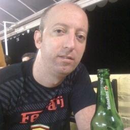 Empresário e Consultor de SEO na empresa http://t.co/cvh1EObY