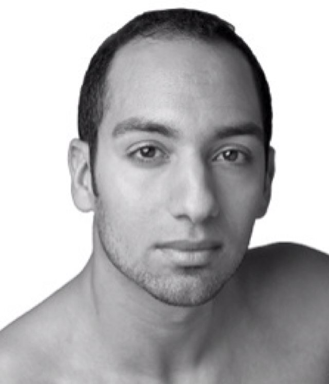 Accomplished performing artist, Certified Health & Life Coach, Yoga Teacher, and Wellness Entrepreneur. Queer. Vegan. Peacemaker. Creator of @PoygaMindandBody