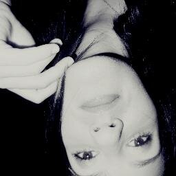 “O mundo fica mais bonito quando a gente carrega coisas boas no peito.” #Deus