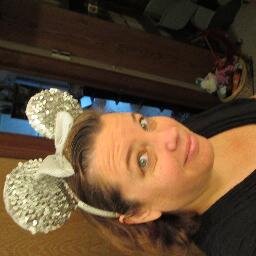 40-Something; Blogger;Kitten Mama; Bookworm; wading through the anxiety; she/her