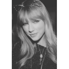 Hi i'm Taylor!