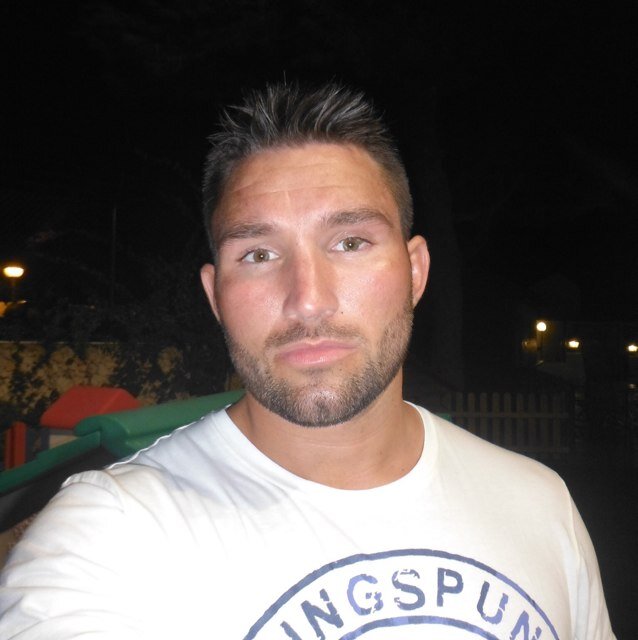 Hugedeano's profile picture. 