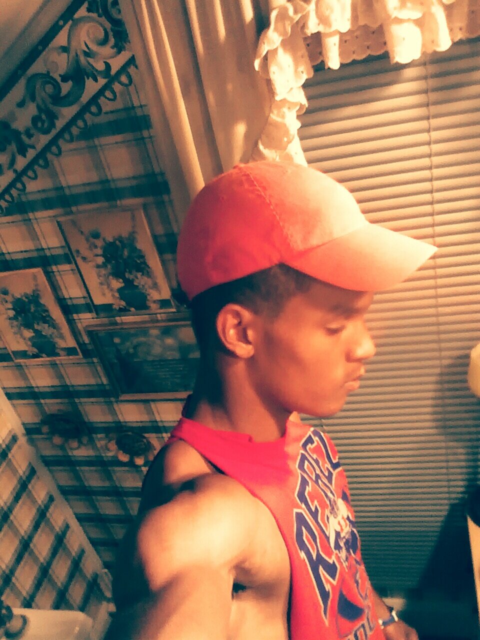 Name:Michael Montgomery go to OCCHS love music and football enjoy spending time with family and friends follow me i follow back