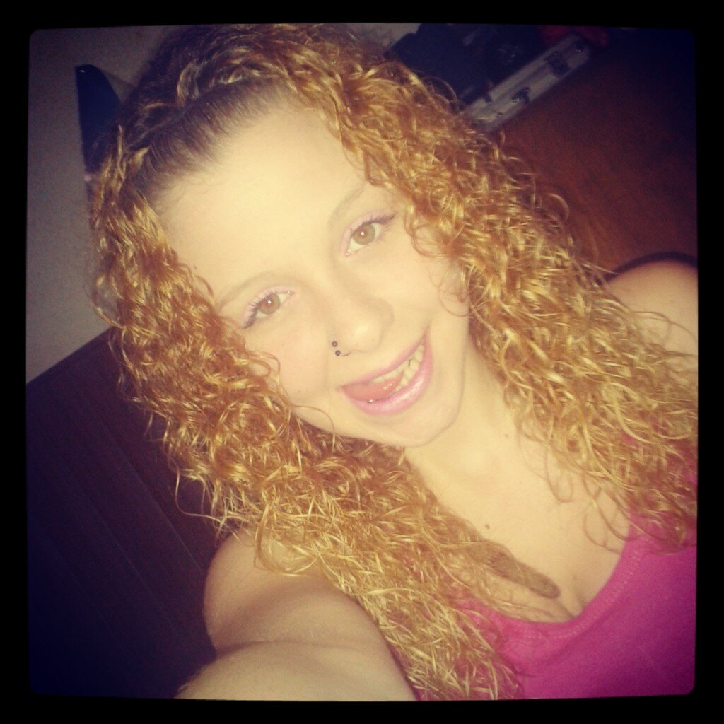 greenweed9's profile picture. Nada merece más la pena que el instante que tenemos delante y el siguiente, la oportunidad de hacerlo diferente.