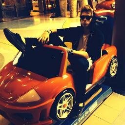 dragonialler's profile picture. 