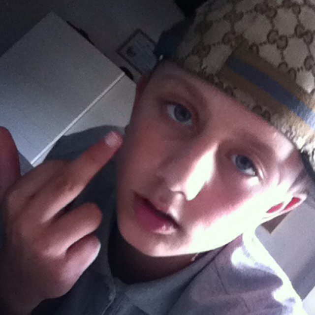 Moluks/Nederlands
12 Y/O 
Rotterdam