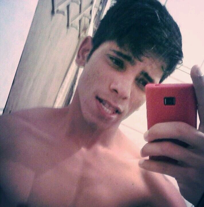 Carioca, Cruzeirense, 18 anos Filho de Deus O tempo vai nos dizer quem é quem.
