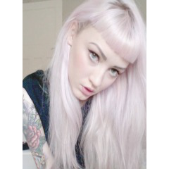 reflourished's profile picture. never trust a pretty girl with an ugly secret