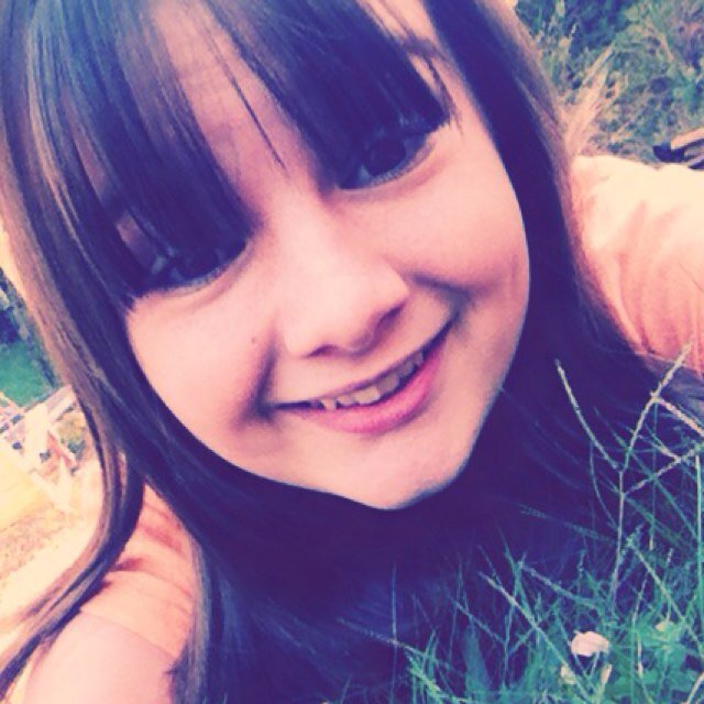 Hi. Im Savanna(: •Kik- SavannaDaLoserr •Instagram- @savannalovessyoouu Follow me! I follow back✌❤