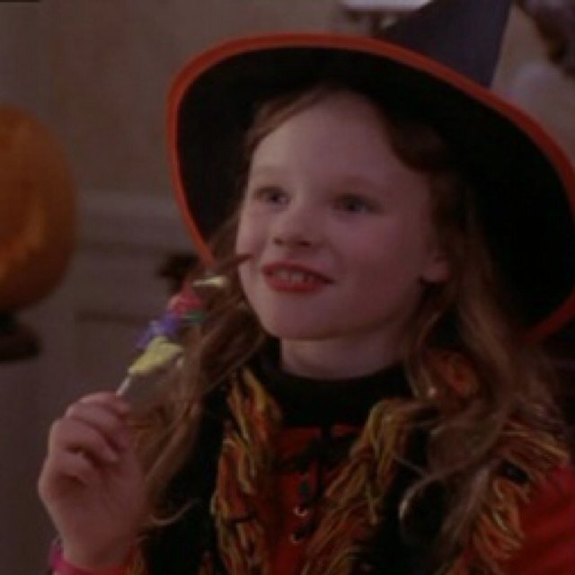 Im Dani Dennison Sister too Max Dennison. And my main goal is to stop the Sandersen Sisters With the help of my cat like friend Binx #OUAT #RP