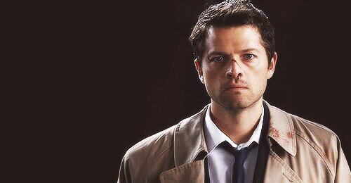Los winchesters me dicen Cas, Meg me dice Clarence pero mi nombre es Castiel y soy ángel del señor.